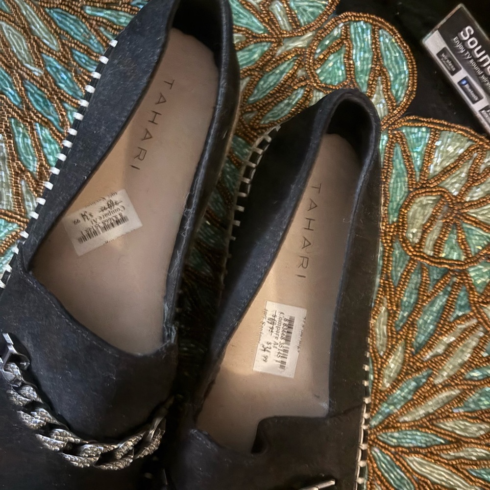 Tahari Black and Cream Espadrille Flats - Picture 3 of 5